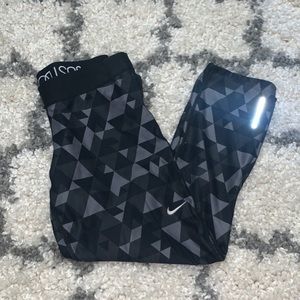 Nike Grey & Black Cropped athletic capris